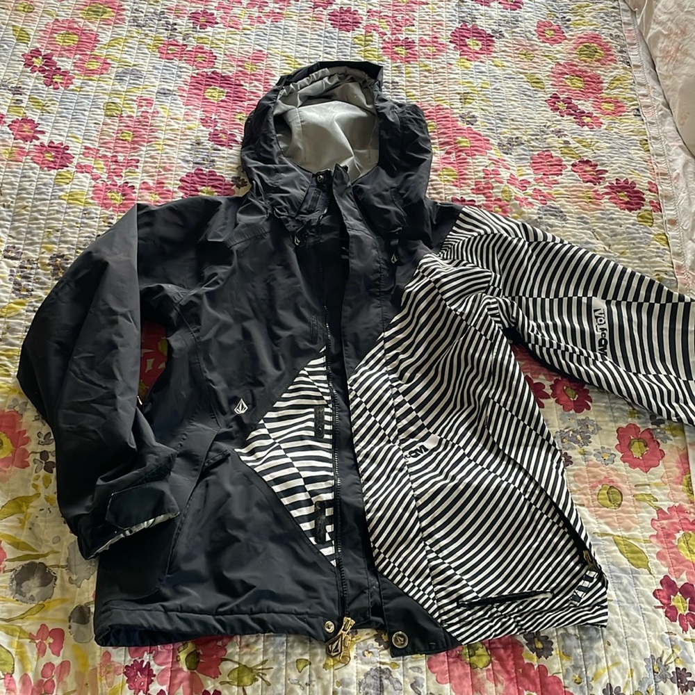 Volcom Ski/Board jacket size Men’s XS
